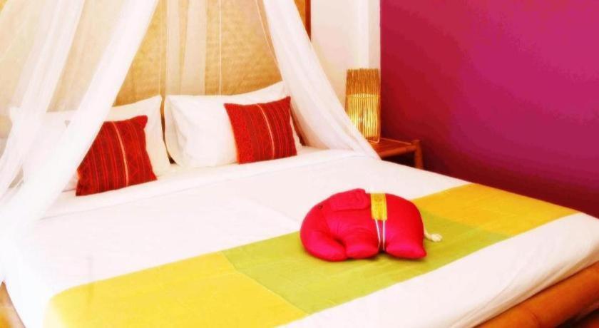 Him Naam Pai Resort Exterior photo